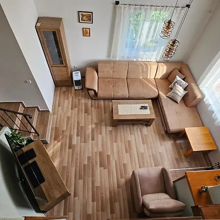 Hébergement de vacances авлига